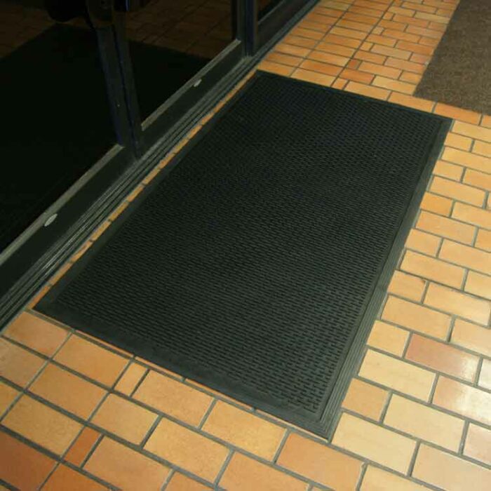 Black color Ultra-Durable and Economical Rubber Doormat
