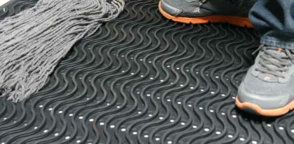 Black Color Commercial Entrance Mat, Promotes Safety and Slip-Protection easy to clean