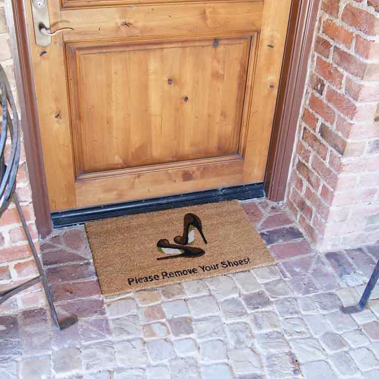 Doormat that requests to remove your shoes