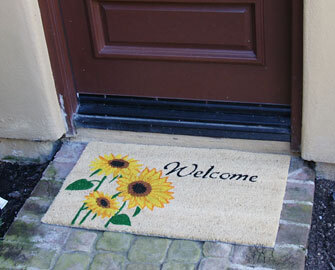 Sunflower Welcome Action 01 335x270